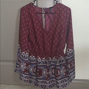 Small Long sleeved romper